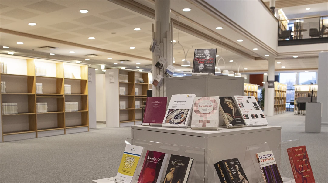Utställning böcker bibliotek