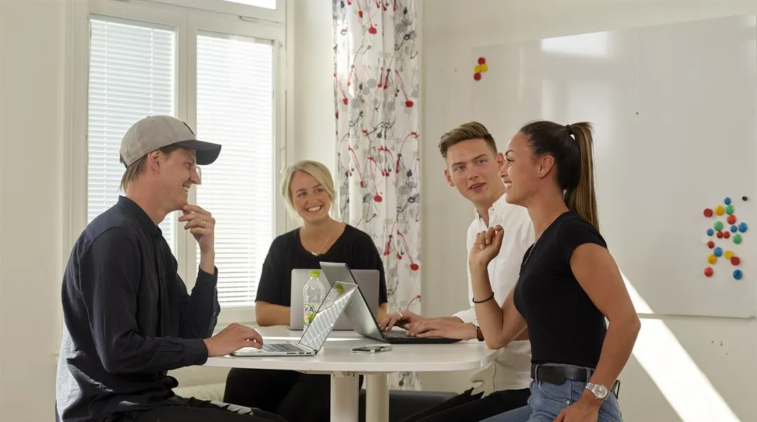 Studenter på kommunikations- och PR-programmet