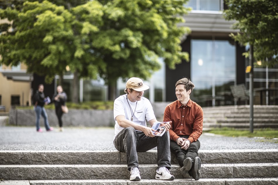 Studenter på Campus.