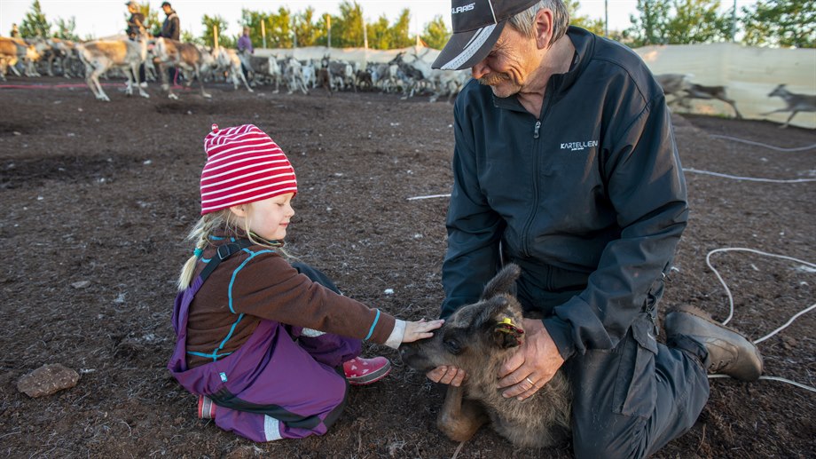 Ella och aajja / farfar Bengt Åke.