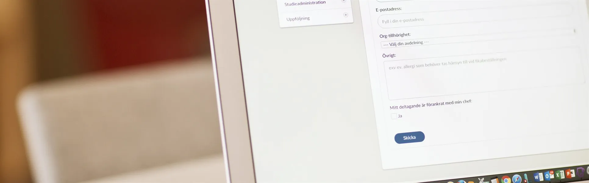 Laptop, formulär på skärm