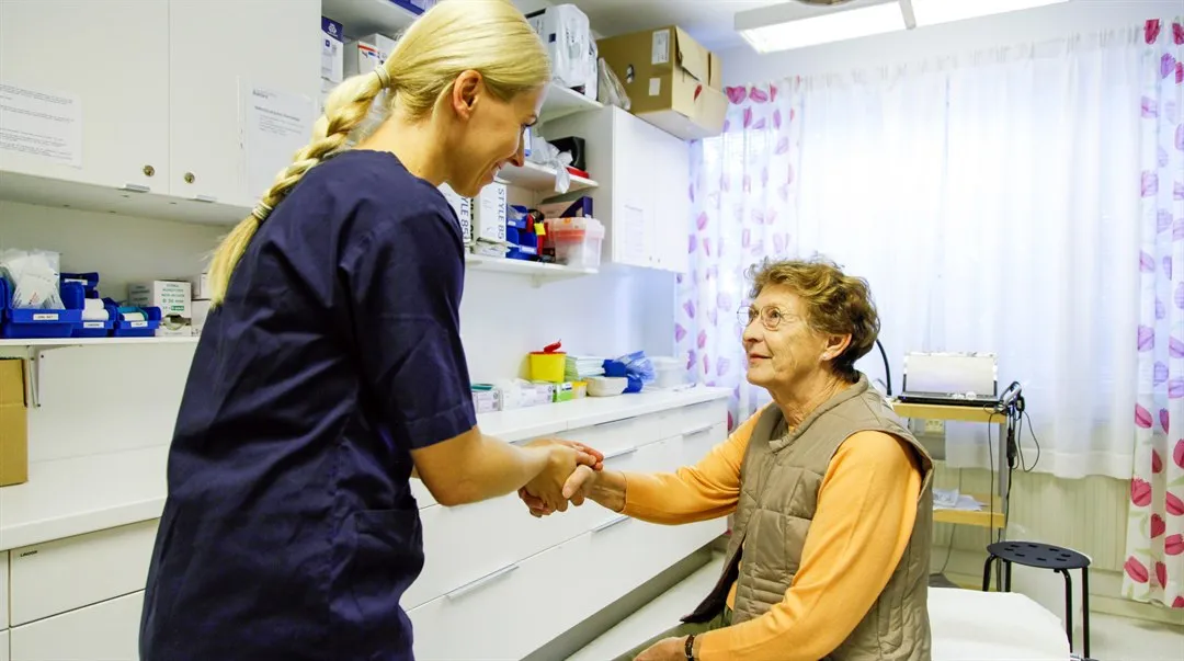 Vård omsorg sjuksköterska