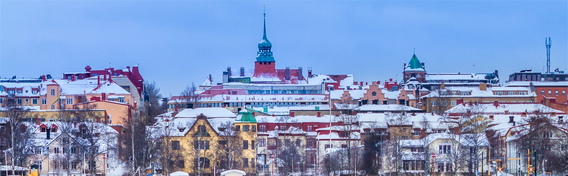 A skiing girl on the ice in Östersund