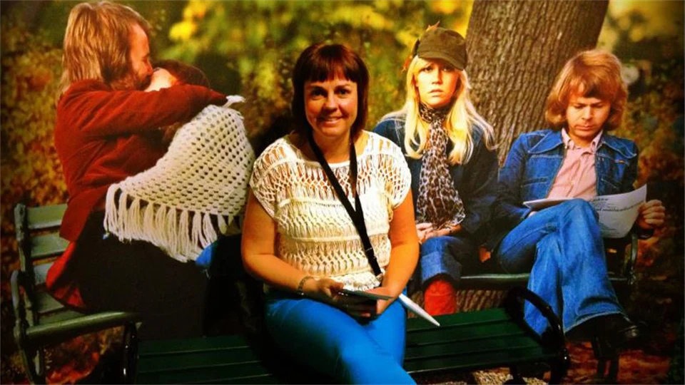 Maria Lexhagen och ABBA-affisch