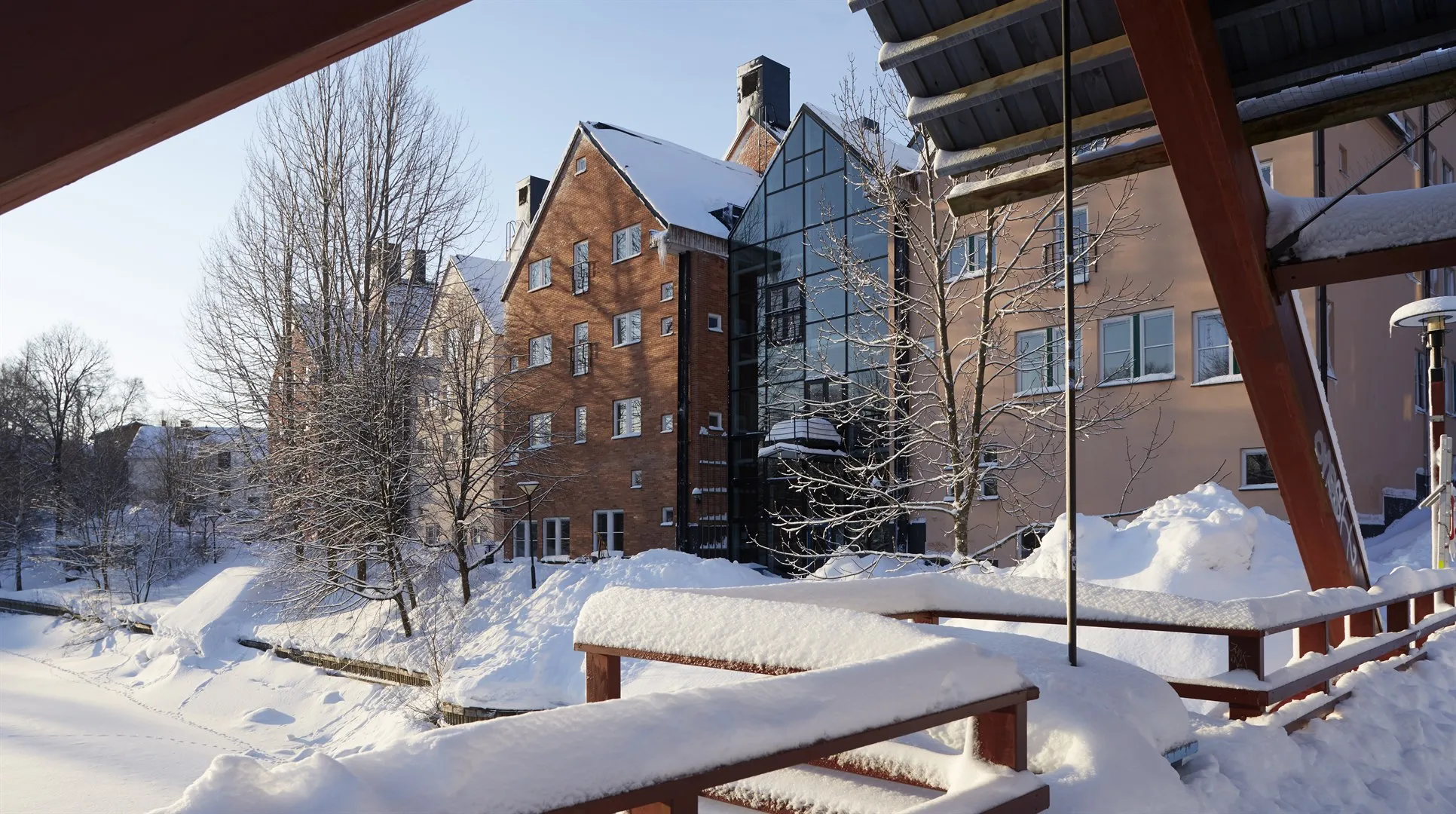 Exteriör Campus Sundsvall, vinterbild