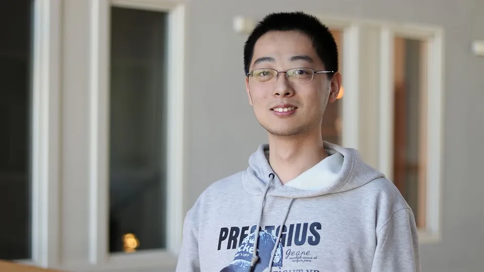 Yuxuan Zhang