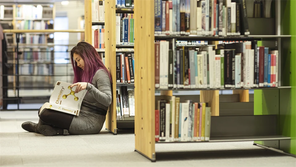 Reading student