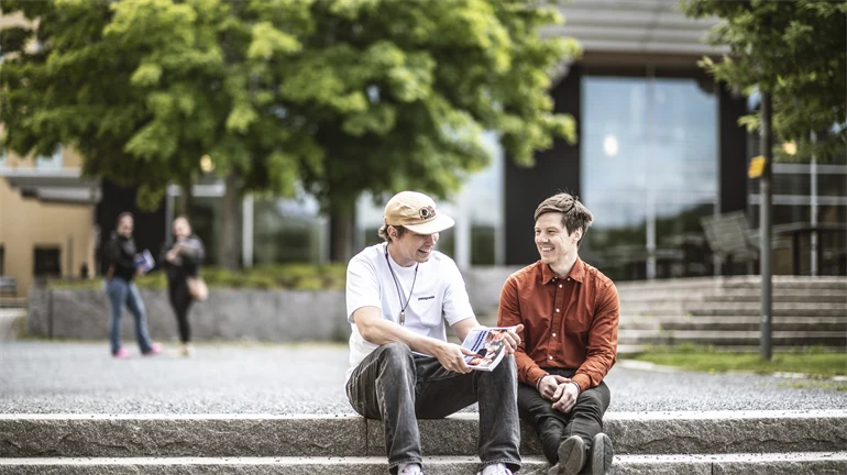 Studenter på Campus.