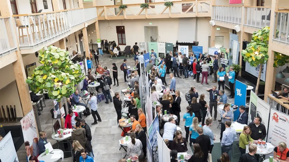 mötesplats campus