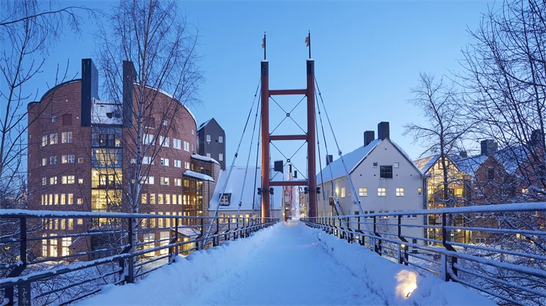 Exteriör Campus Sundsvall, vinterbild