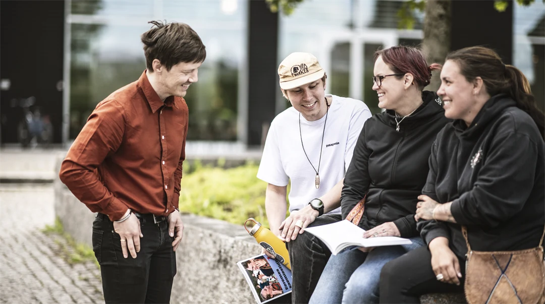 Studenter på Campus.