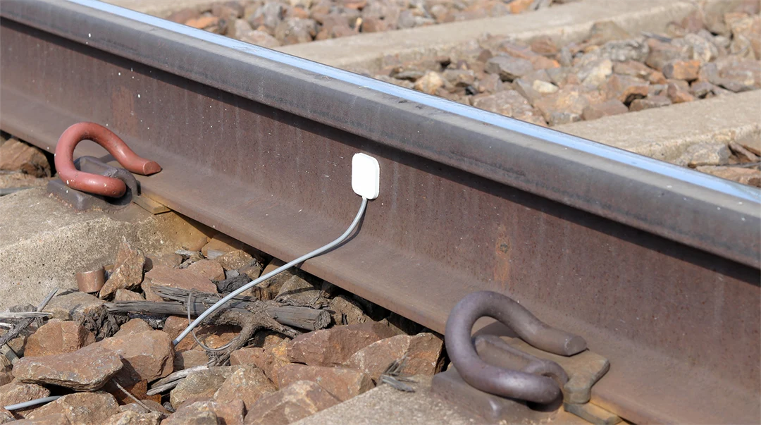 The research project ENSURE 6G, which will develop technology that detects the risk of solar curves on railways