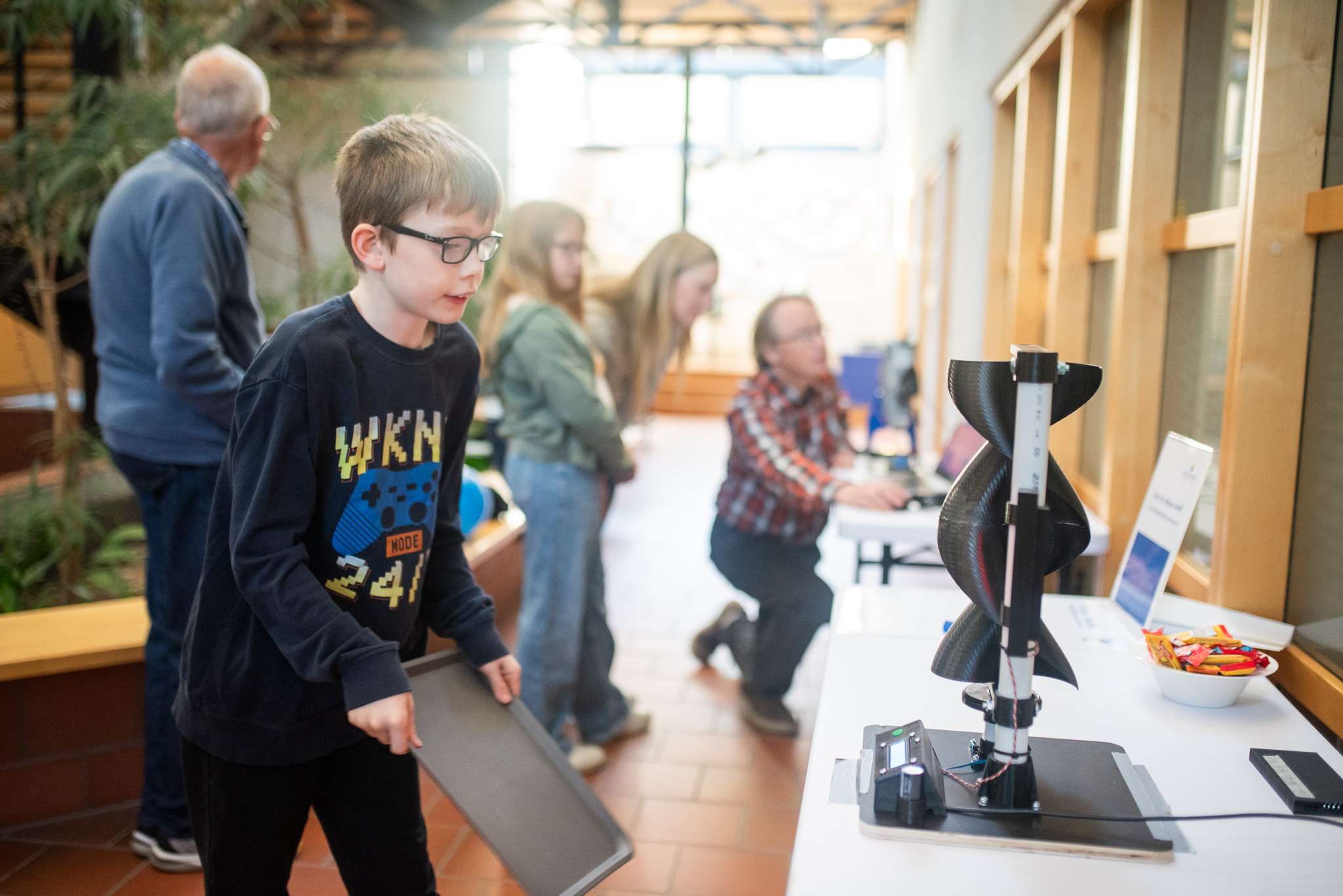 Kids at the open house event in Sundsvall.