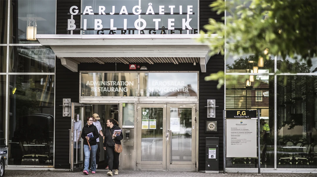 Studenter på Campus.