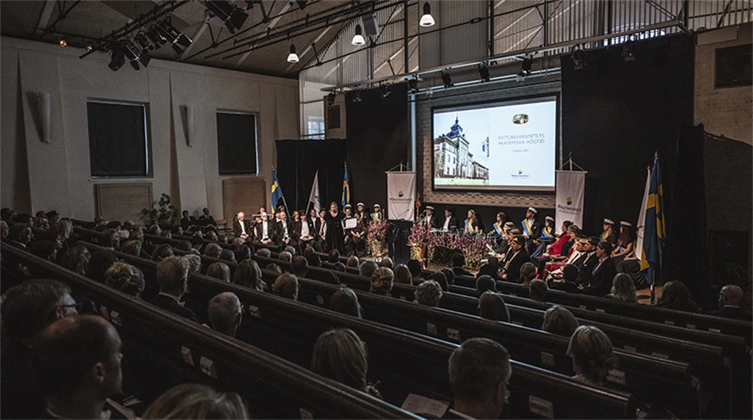 Stage with all the ceremony participants