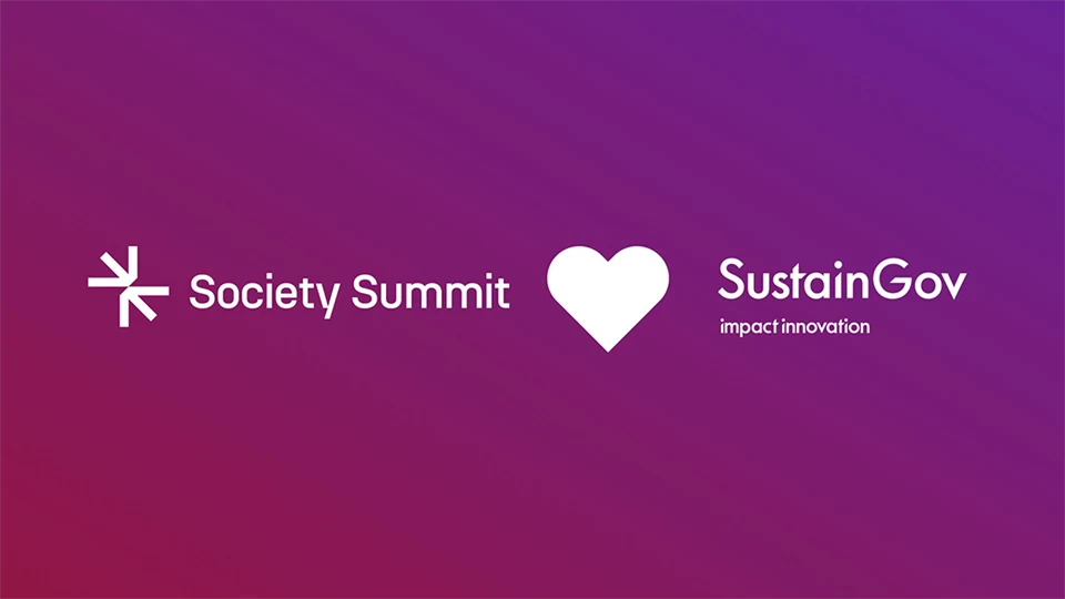 Lila bakgrund med två loggor på som visar texten Society Summit och SustainGov.