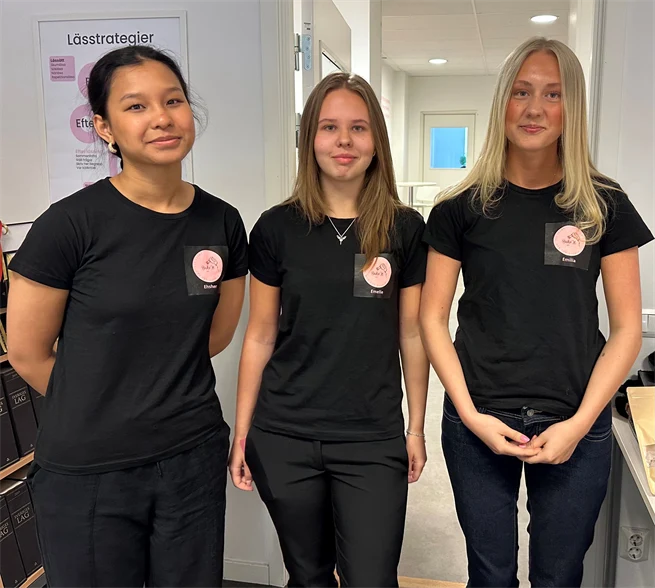 Ehsher Ehsher, Emelie Englund Fredin and Emilia Kovaniemi from BakeIt