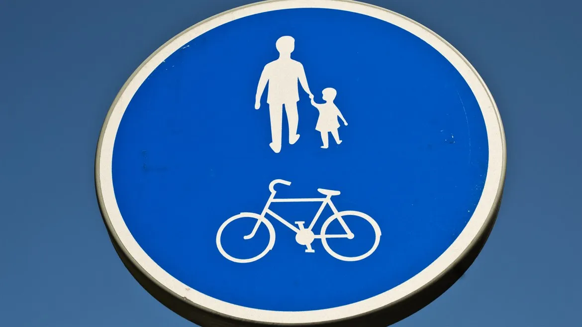 Vägskylt gång- och cykelväg