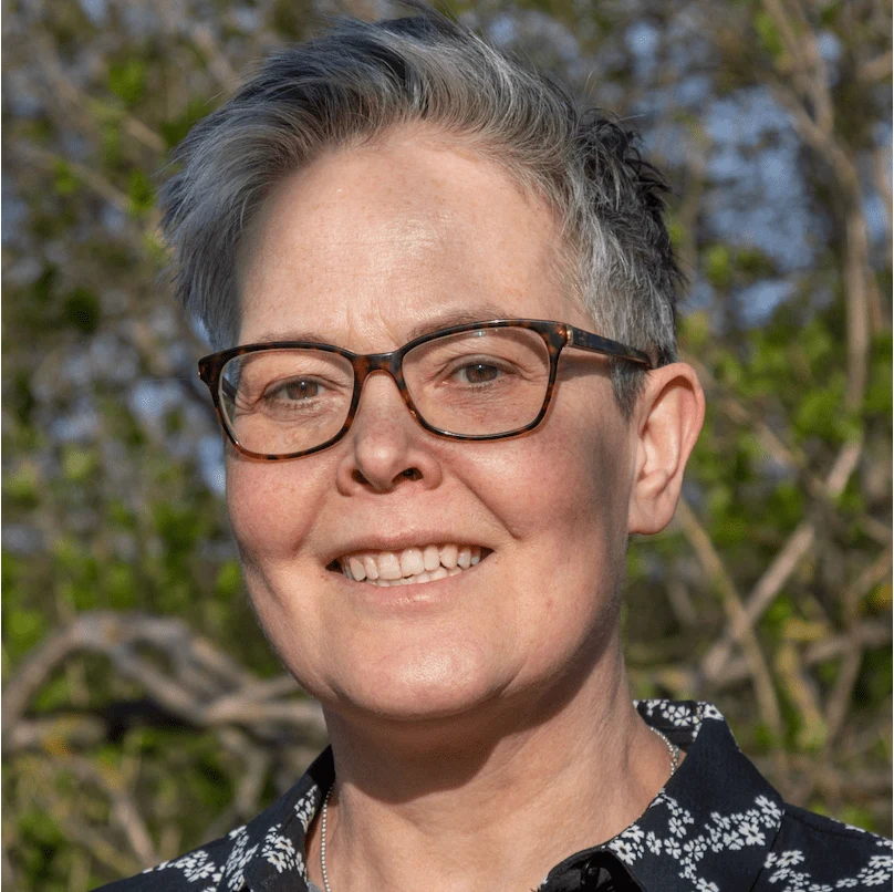 Porträttbild på en kvinna