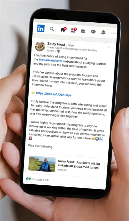 Mockup av iPhone som visar ett Linkedin-inlägg av Soley Frost där hon beskriver livet som student på turismprogrammet