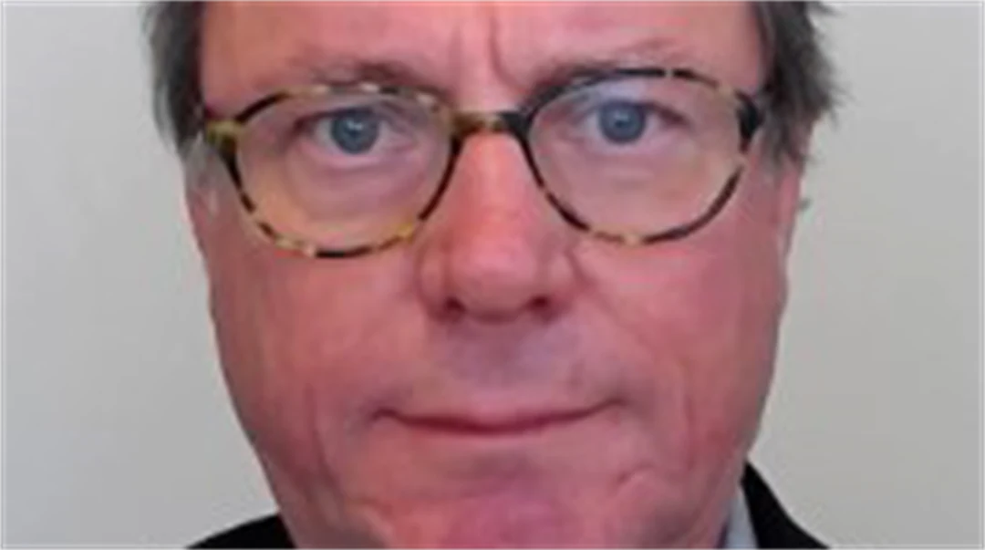 Porträtt av en man.