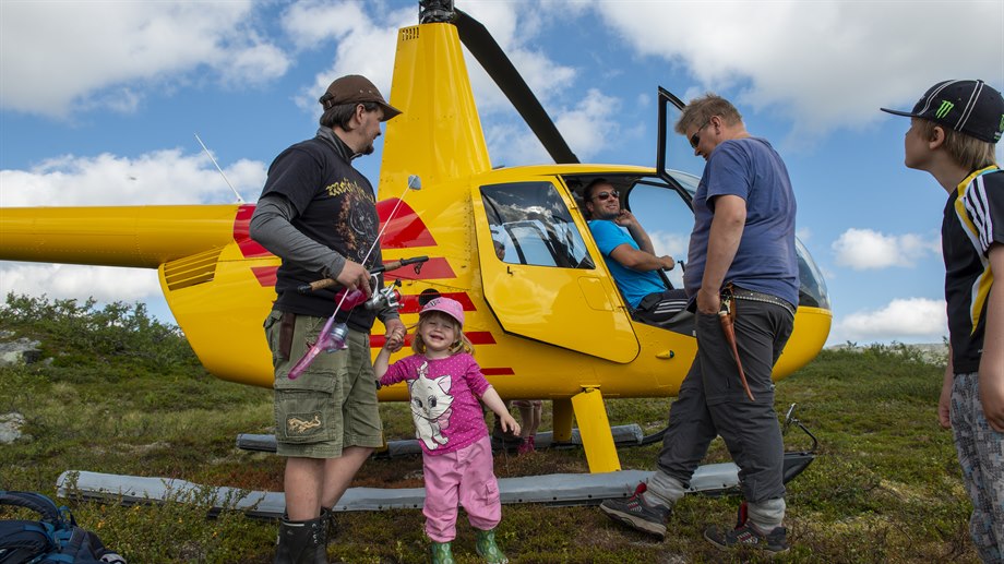Transport från sommarboplatsen i Såaloegorre, Låarte sijte.