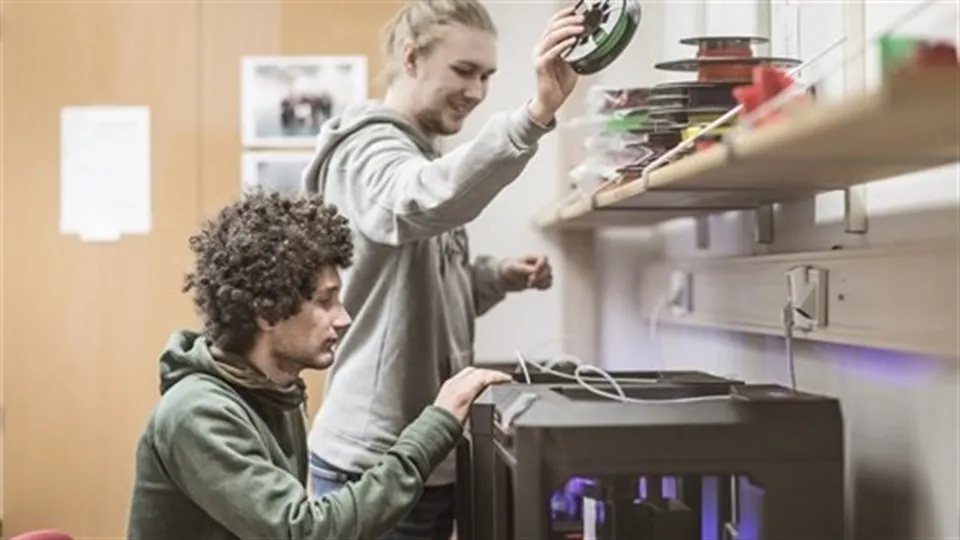 Studenternas 3D-labb, sportteknologi och maskiningenjör