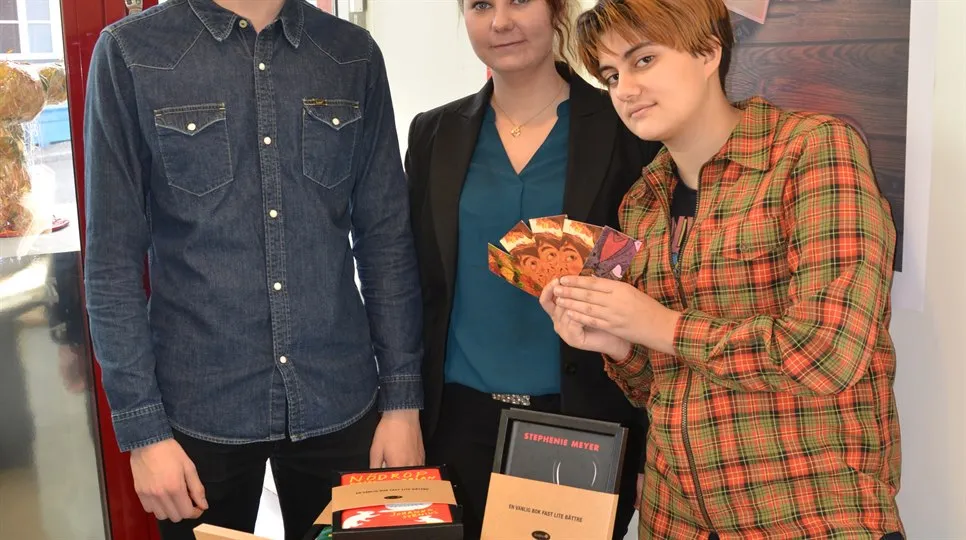 Nya hållbara förpackningar för att moderniserar gamla böcker