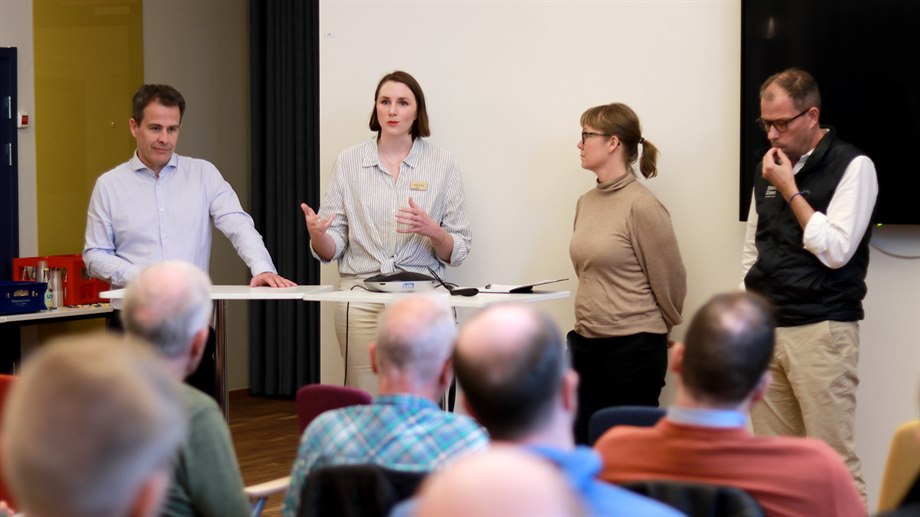 Ett panelsamtal mellan Mattias O'Nils, Amelie Rahbek, Mona Swartling och Bengt Myhrman 
