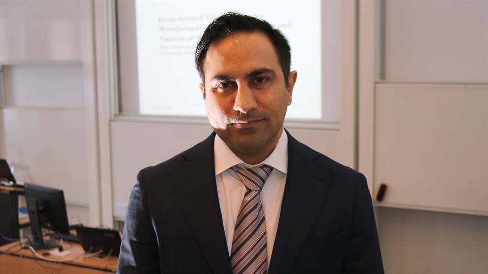 Phd defence or defense image