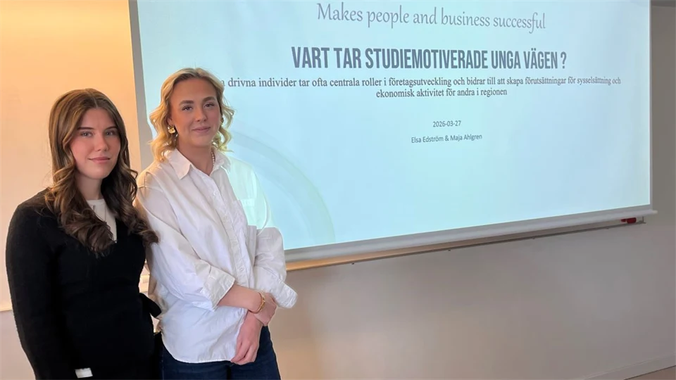 civilekonomstudenterna Elsa och Maja gör praktik på Pro & Pro