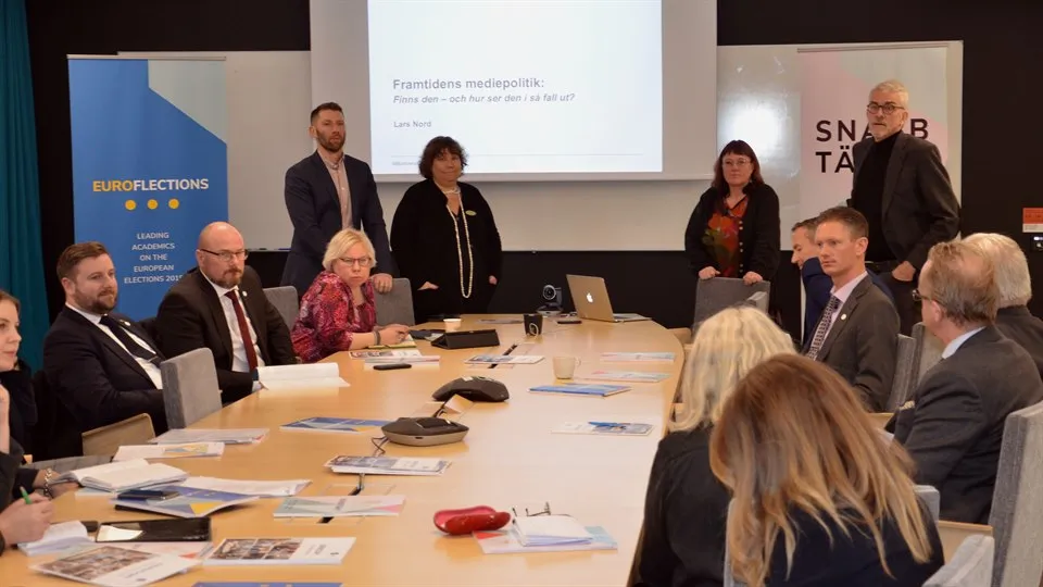 Konstitutionsutskott KU DEMICOM