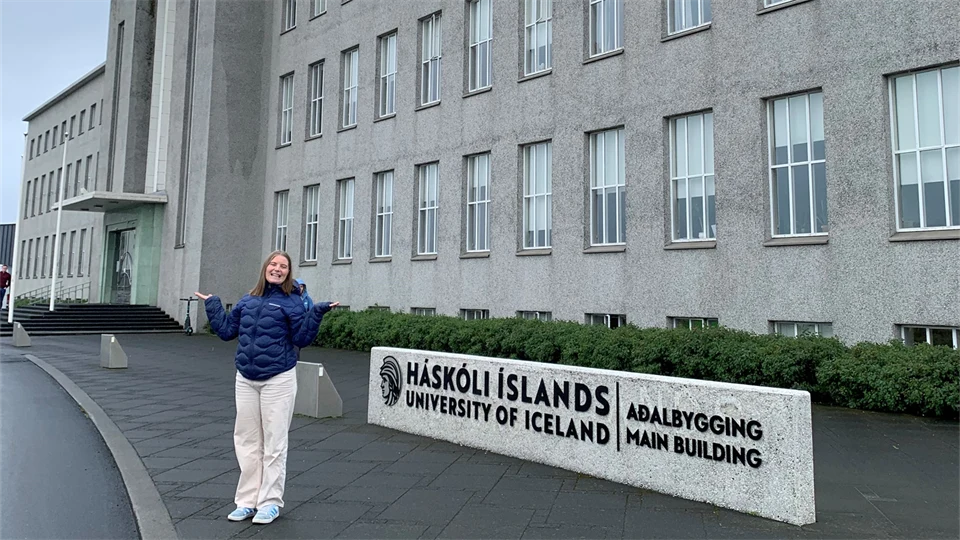 Klara Östberg, Island