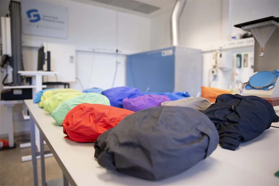 Skaljackor i materialprovningslabbet