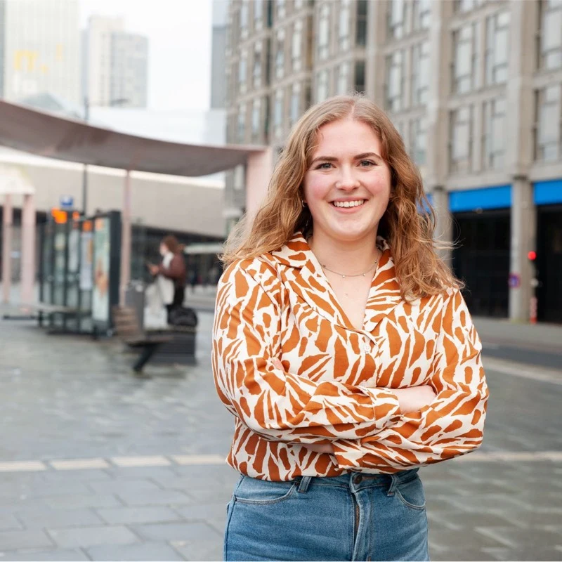 Porträttbild på en kvinna