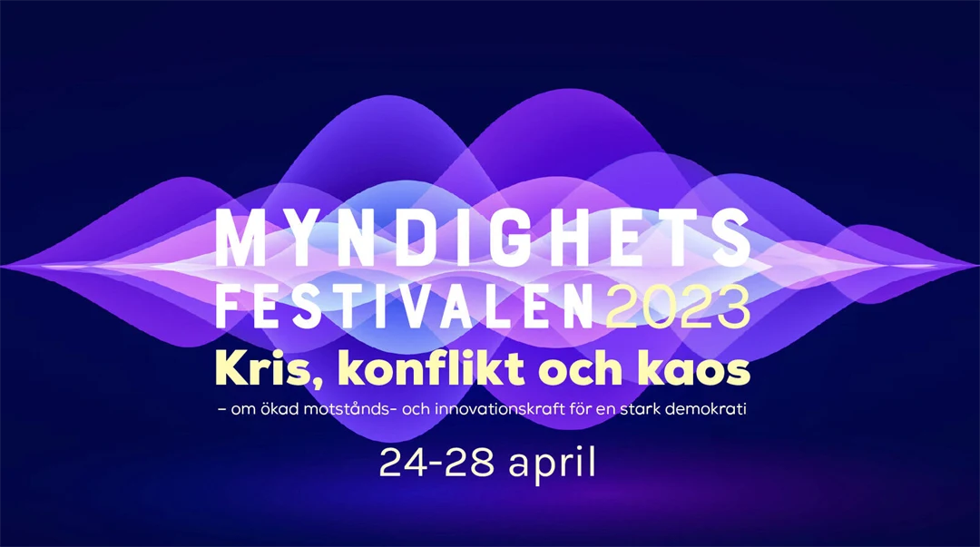 Svart bakgrund med lila vågformer och texten Myndighetsfestivalen 2023.