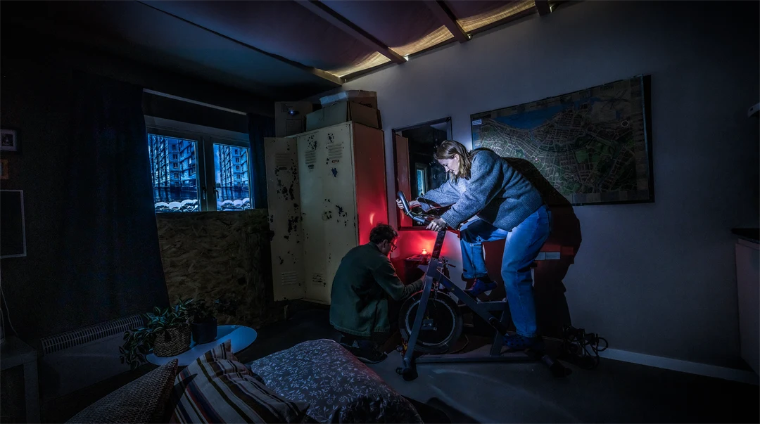 Bo en dag i år 2050" – HSB visar upp en dystopisk framtidslägenhet