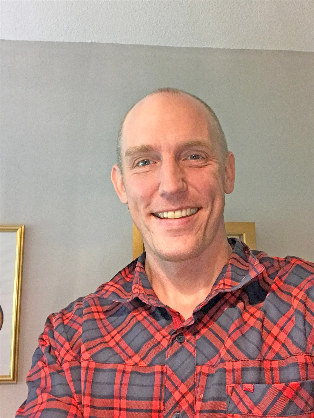 Porträttbild på en man.