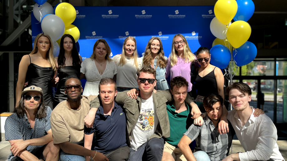  Studenter från olika ingenjörsprogram på avslutningen 2024.